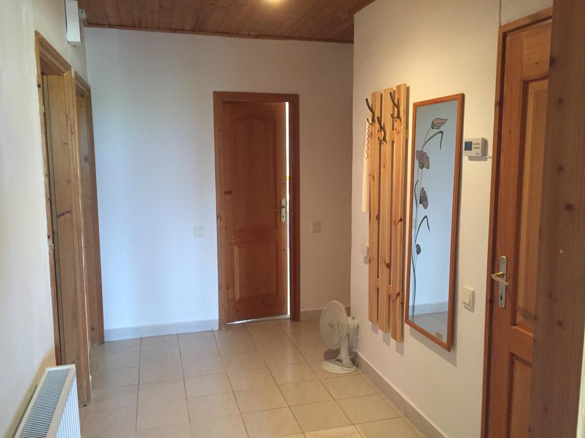 Baranya Apartman Ata Exterior photo
